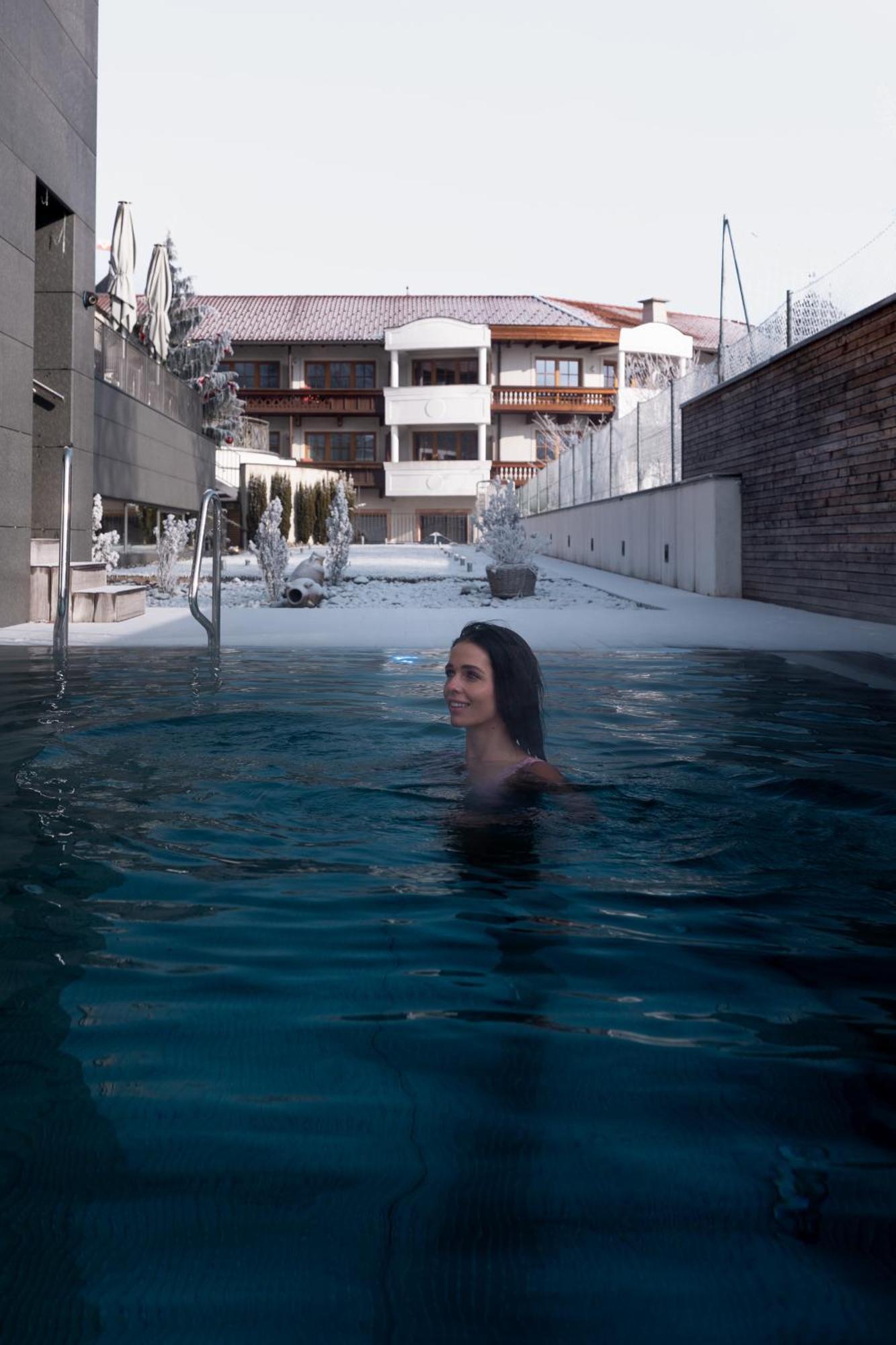 All In Resort Schwarzbrunn Штанс Экстерьер фото